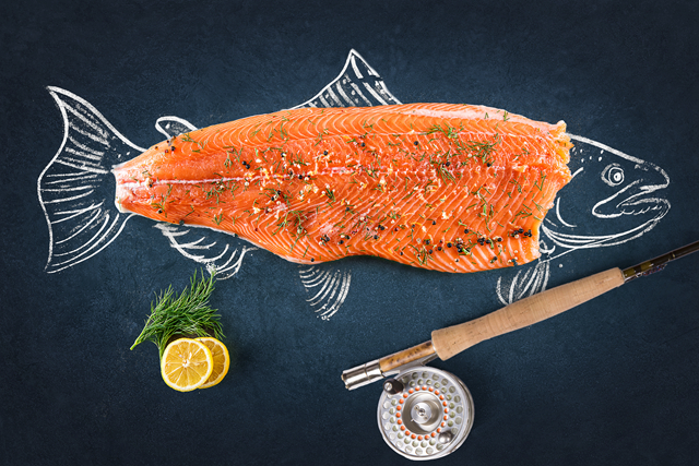 一條三文魚  讓兩個(gè)妖孽現(xiàn)形！